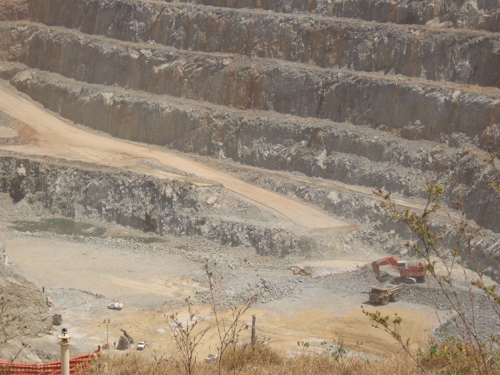 Mining investigations and contractor risk